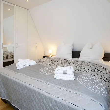 Haus-kampen-hans-hansen-wai-47-vorn *